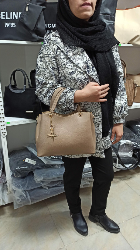 کیف زنانه مجلسی ستاره دار مشکی چرم مصنوعی سایز متوسط