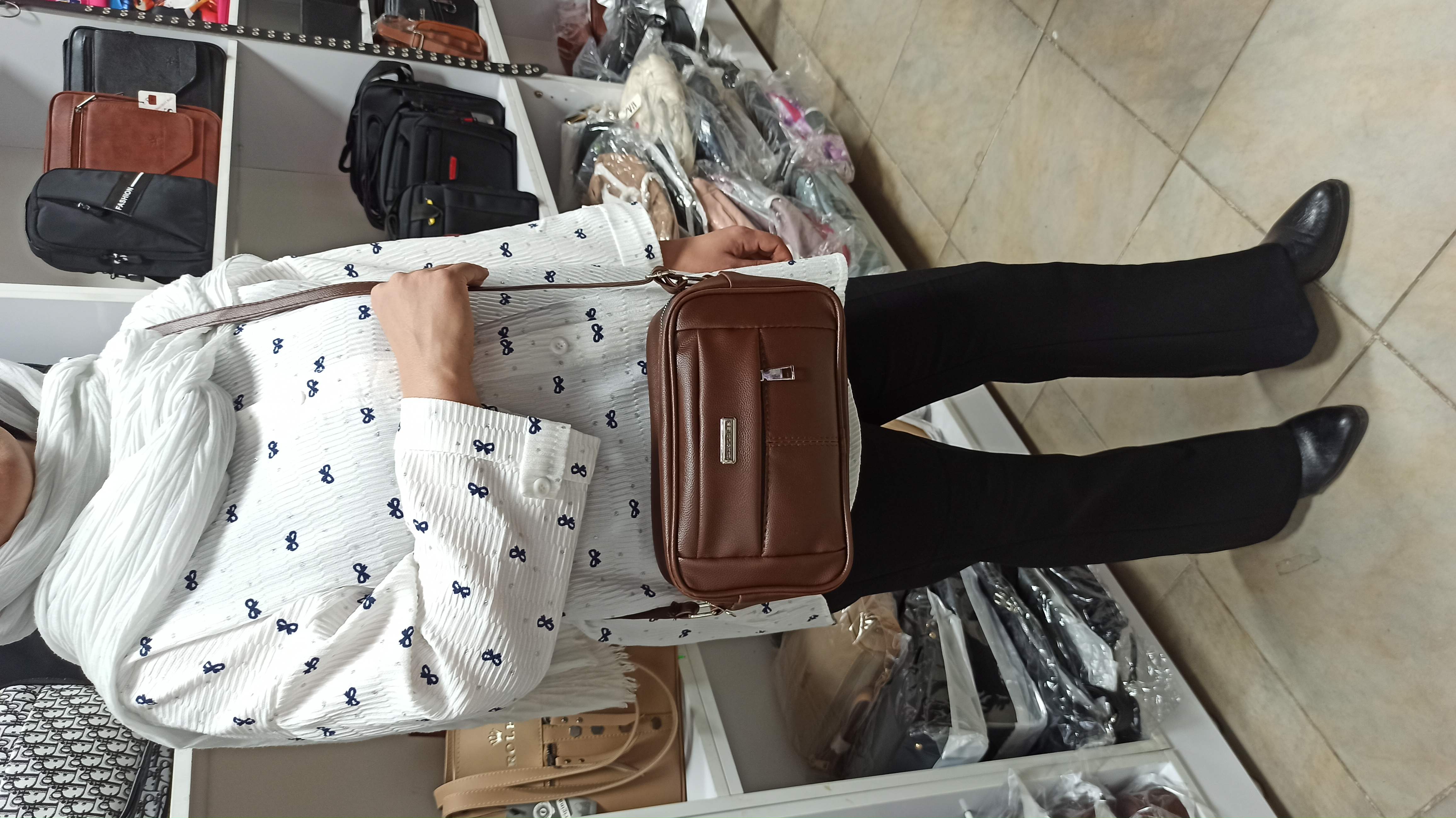 کیف پاسپورتی دوشی  زنانه